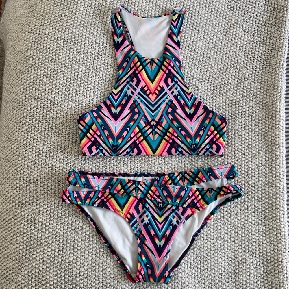 PINK Victoria’s Secret bikini set